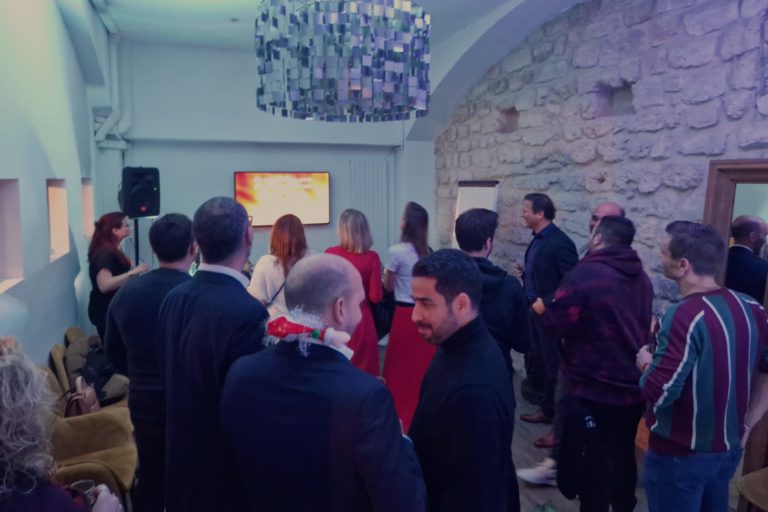 Karaoké Blindtest jeu team building entreprise animation évenementiel Paris ALLMAX EVENTS